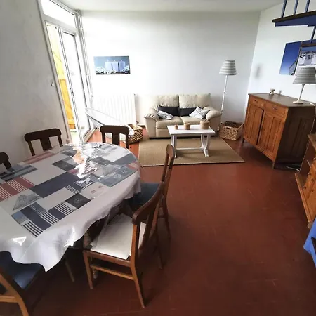 Le Cap De Front - 4 Pieces - 6 Personnes - Port Mae-7164 *